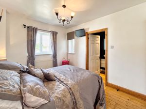 Photo 25- click for photo gallery